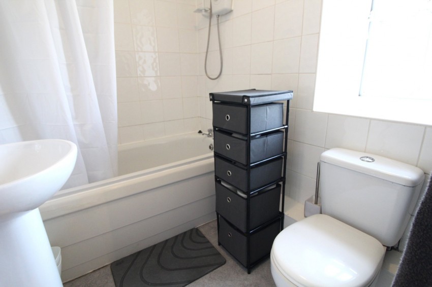 Images for Harden, Bingley, West Yorkshire EAID:3030449609 BID:4216801