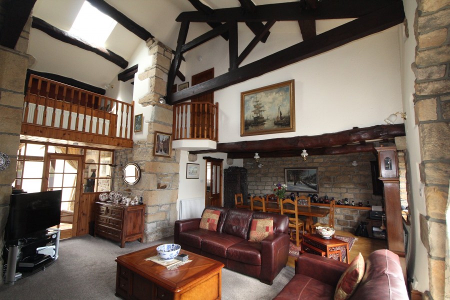 Images for Oakworth, Keighley, West Yorkshire EAID:3030449609 BID:4216801