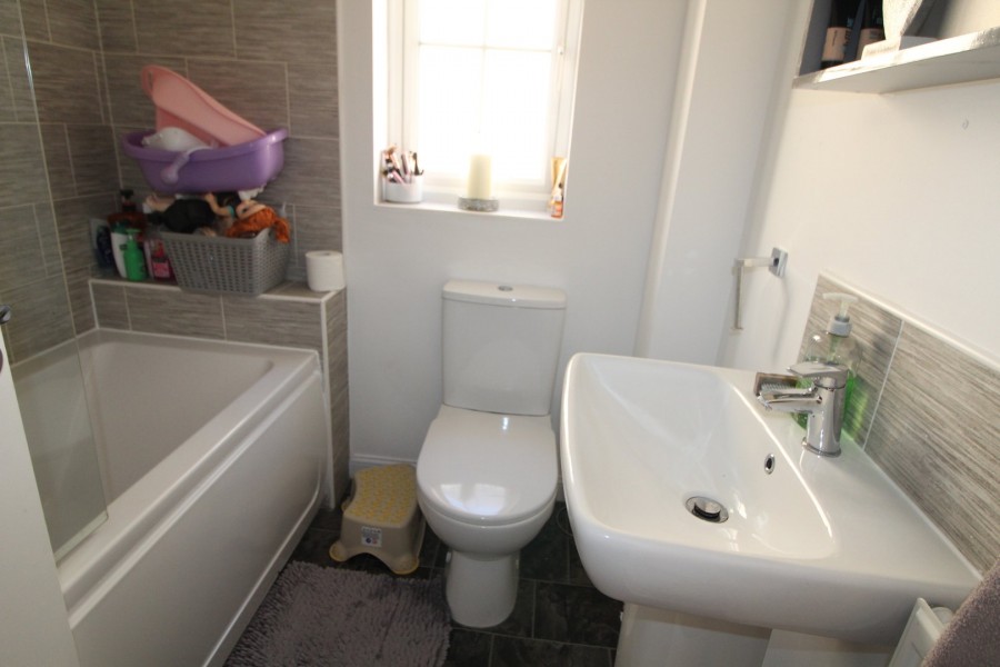 Images for The Knoll, Keighley, West Yorkshire EAID:3030449609 BID:4216801