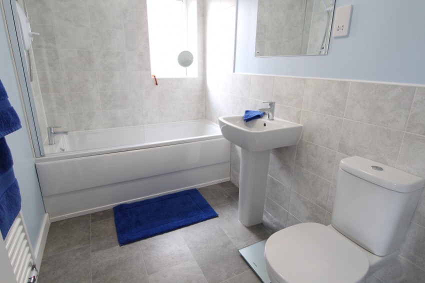 Images for Oakworth, Keighley, West Yorkshire EAID:3030449609 BID:4216801