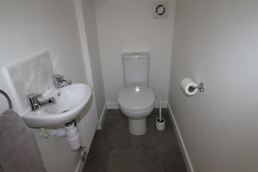 Images for Oakworth, Keighley, West Yorkshire EAID:3030449609 BID:4216801