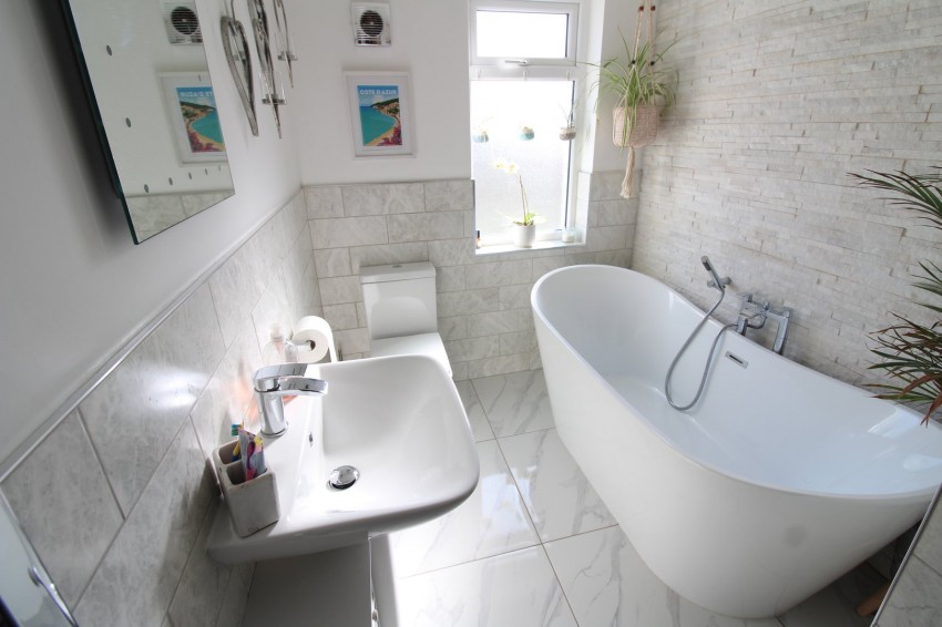 Images for Sutton-in-Craven, Keighley, North Yorkshire EAID:3030449609 BID:4216801