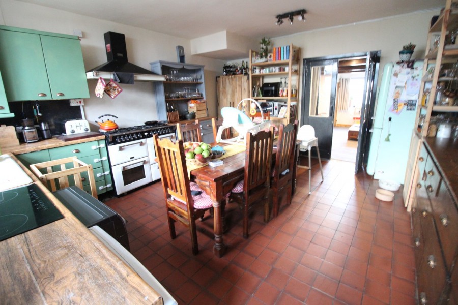 Images for Denholme, Bradford, West Yorkshire EAID:3030449609 BID:4216801