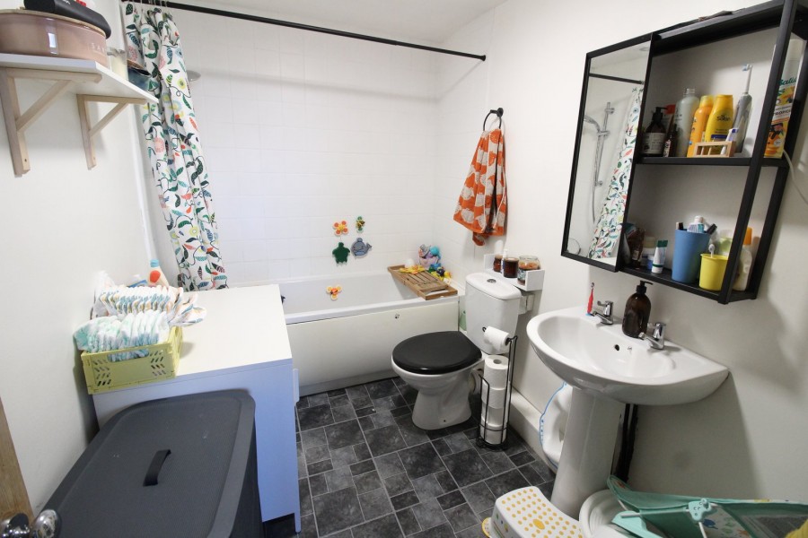 Images for Denholme, Bradford, West Yorkshire EAID:3030449609 BID:4216801