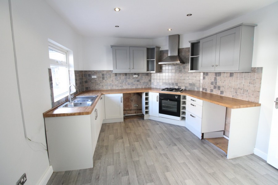 Images for Riddlesden, Keighley, West Yorkshire EAID:3030449609 BID:4216801