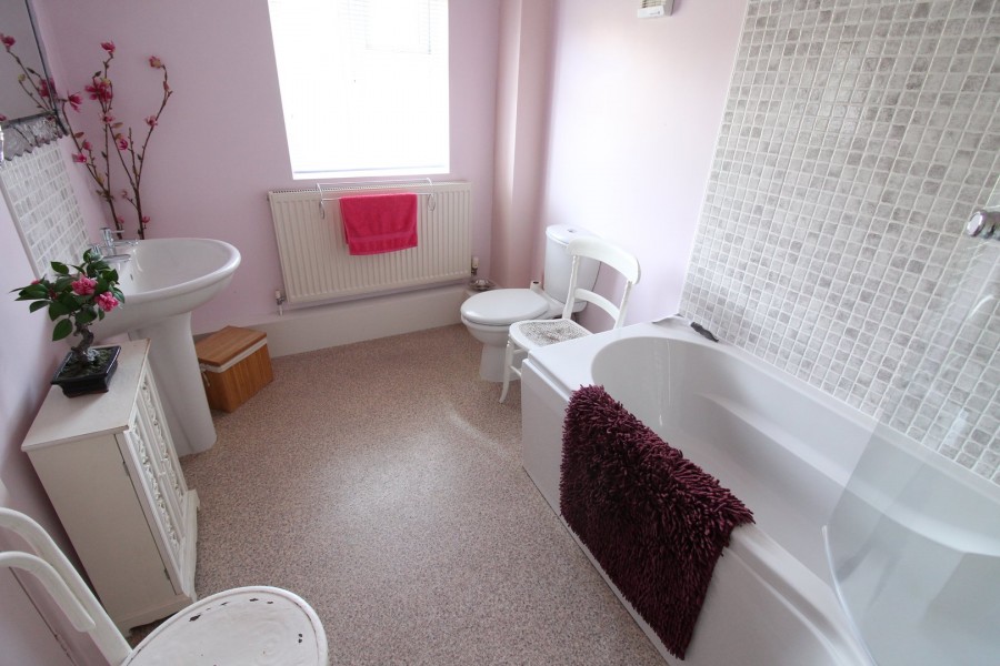 Images for Riddlesden, Keighley, West Yorkshire EAID:3030449609 BID:4216801