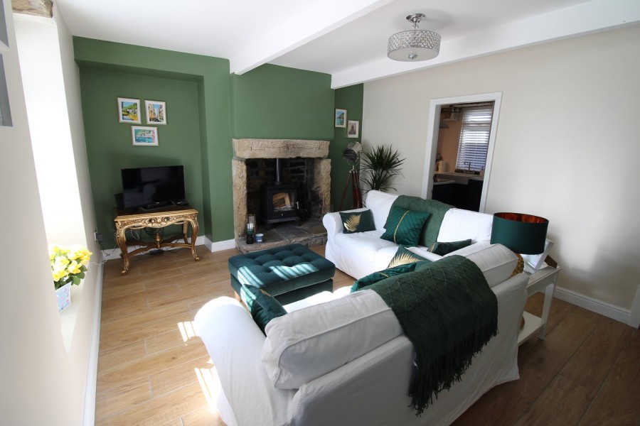 Images for Oakworth, Keighley, West Yorkshire EAID:3030449609 BID:4216801