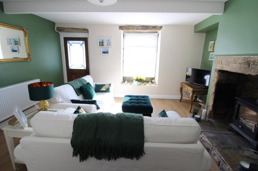 Images for Oakworth, Keighley, West Yorkshire EAID:3030449609 BID:4216801