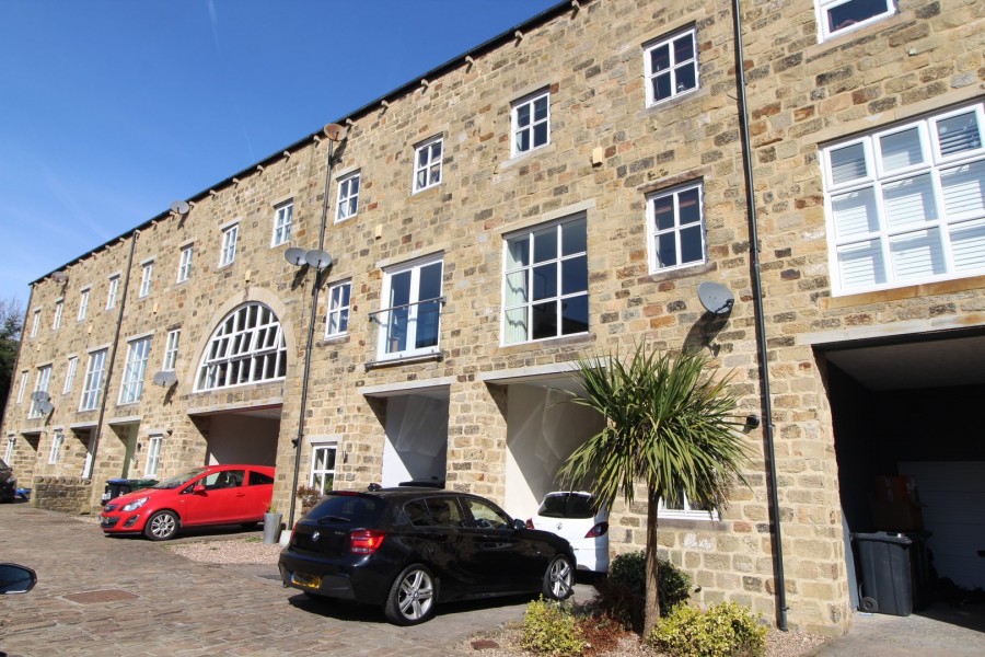 Images for Oakworth, Keighley, West Yorkshire EAID:3030449609 BID:4216801