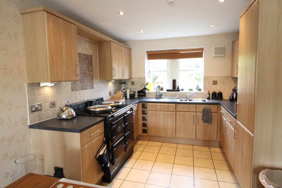 Images for Oakworth, Keighley, West Yorkshire EAID:3030449609 BID:4216801