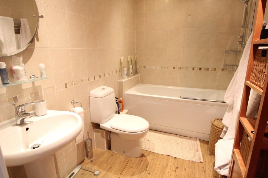 Images for Oakworth, Keighley, West Yorkshire EAID:3030449609 BID:4216801