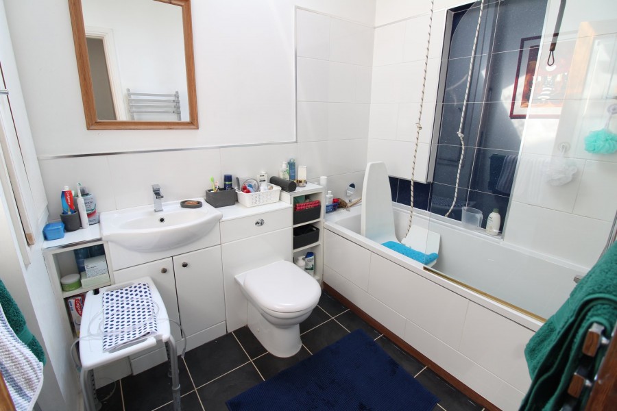 Images for Oakworth, Keighley, West Yorkshire EAID:3030449609 BID:4216801