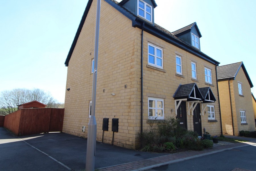 Images for Denholme, Bradford, West Yorkshire EAID:3030449609 BID:4216801