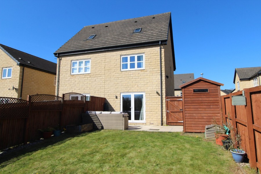 Images for Denholme, Bradford, West Yorkshire EAID:3030449609 BID:4216801