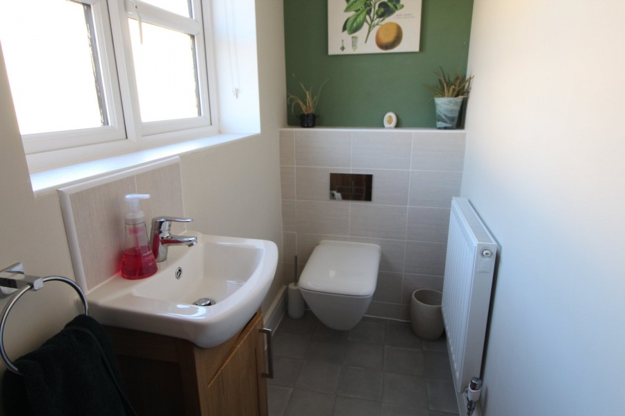 Images for Denholme, Bradford, West Yorkshire EAID:3030449609 BID:4216801