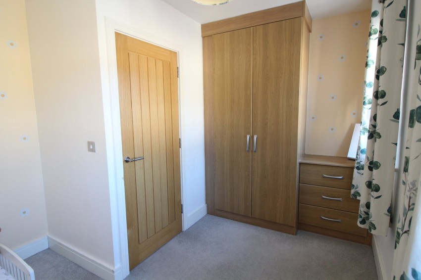Images for Denholme, Bradford, West Yorkshire EAID:3030449609 BID:4216801