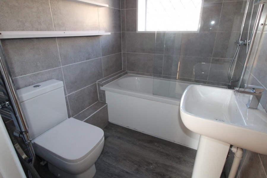 Images for Cross Roads, Keighley, West Yorkshire EAID:3030449609 BID:4216801