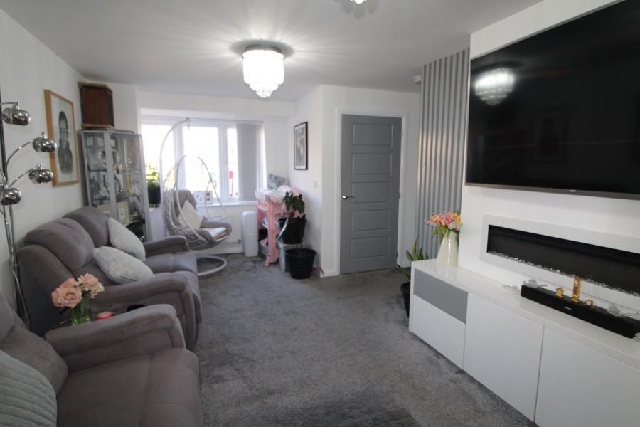 Images for Staincliffe Drive, Keighley, West Yorkshire EAID:3030449609 BID:4216801