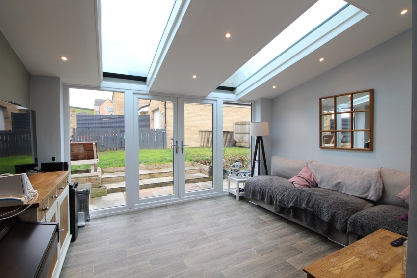 Images for Oakworth, Keighley, West Yorkshire EAID:3030449609 BID:4216801