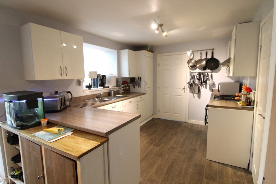 Images for Oakworth, Keighley, West Yorkshire EAID:3030449609 BID:4216801