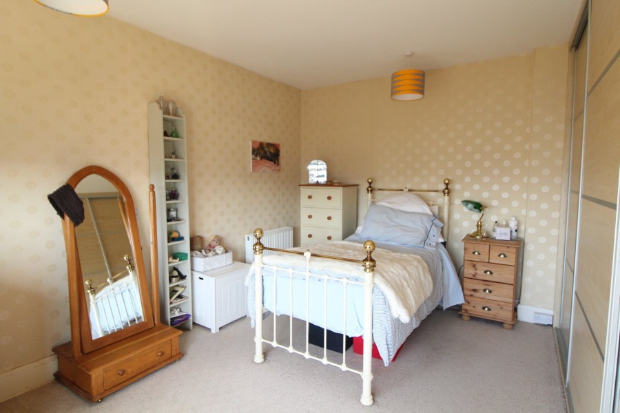 Images for Riddlesden, Keighley, West Yorkshire EAID:3030449609 BID:4216801