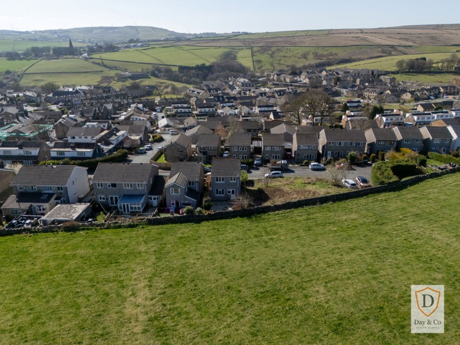 Images for Denholme, Bradford, West Yorkshire EAID:3030449609 BID:4216801