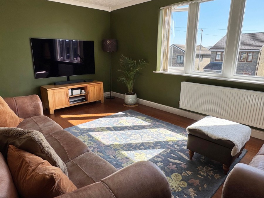 Images for Denholme, Bradford, West Yorkshire EAID:3030449609 BID:4216801