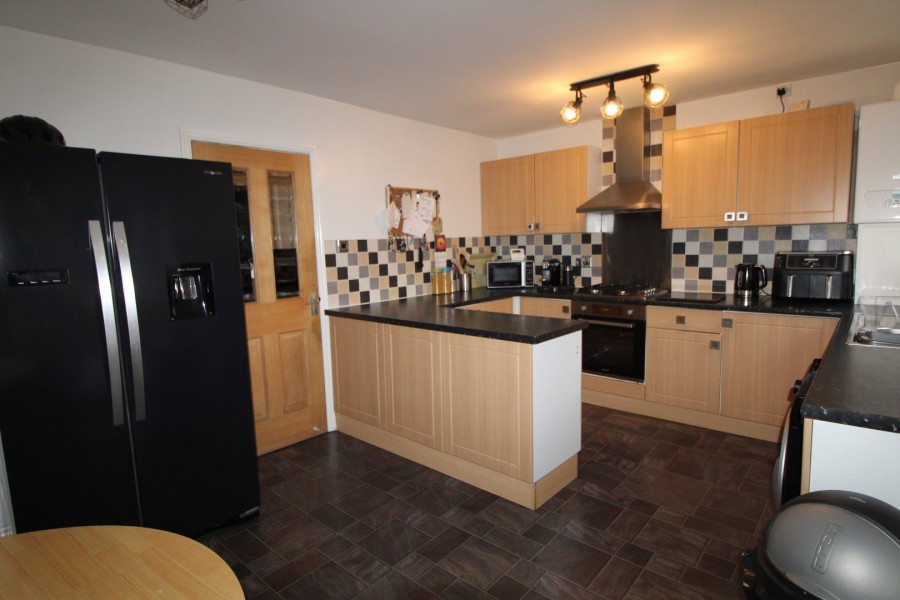 Images for Cross Hills, Keighley, North Yorkshire EAID:3030449609 BID:4216801
