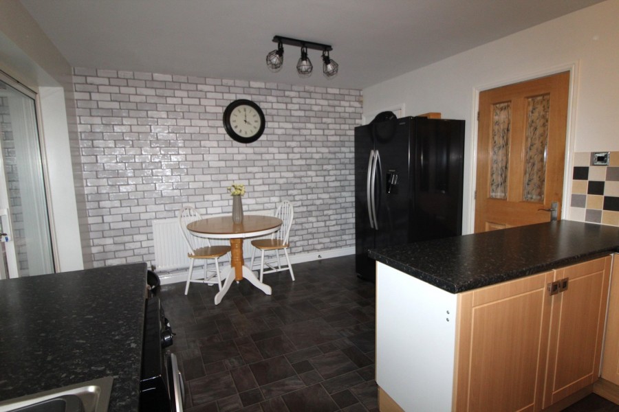 Images for Cross Hills, Keighley, North Yorkshire EAID:3030449609 BID:4216801