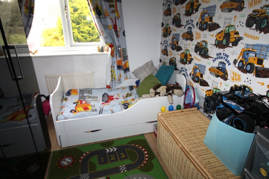 Images for Cross Hills, Keighley, North Yorkshire EAID:3030449609 BID:4216801