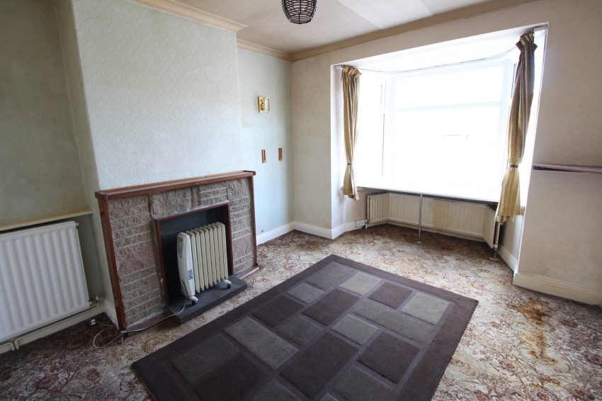 Images for Bradford Road, Keighley, West Yorkshire EAID:3030449609 BID:4216801