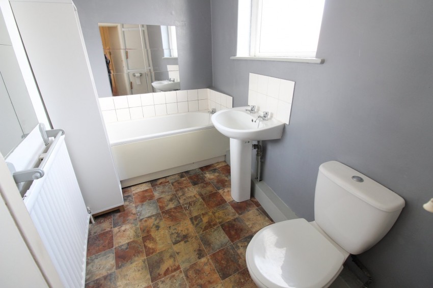 Images for Bradford Road, Keighley, West Yorkshire EAID:3030449609 BID:4216801