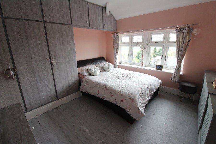 Images for Riddlesden, Keighley, West Yorkshire EAID:3030449609 BID:4216801