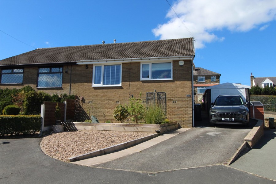 Images for Oakworth, Keighley, West Yorkshire EAID:3030449609 BID:4216801
