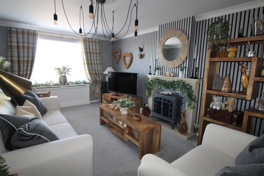 Images for Oakworth, Keighley, West Yorkshire EAID:3030449609 BID:4216801