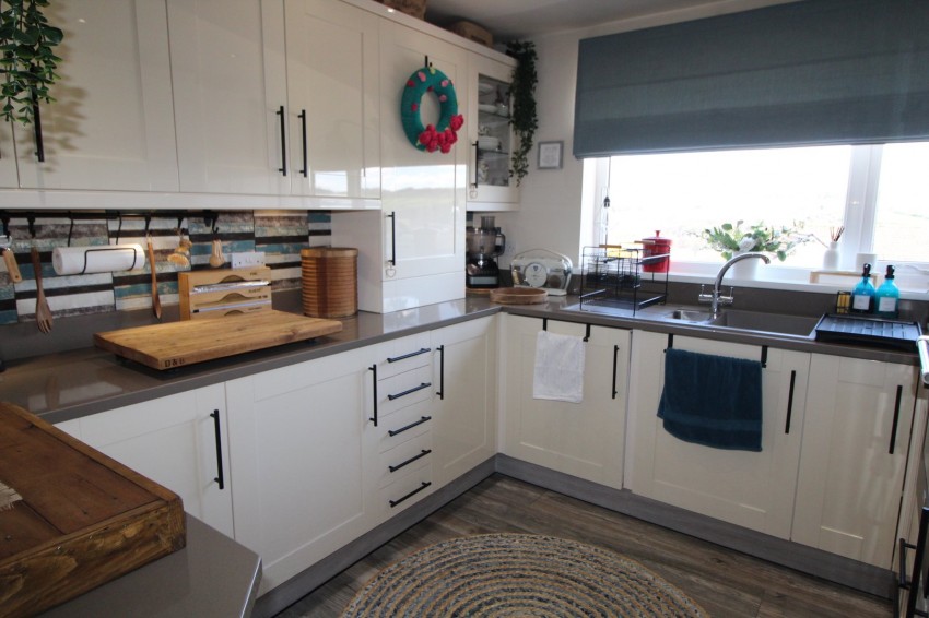 Images for Oakworth, Keighley, West Yorkshire EAID:3030449609 BID:4216801