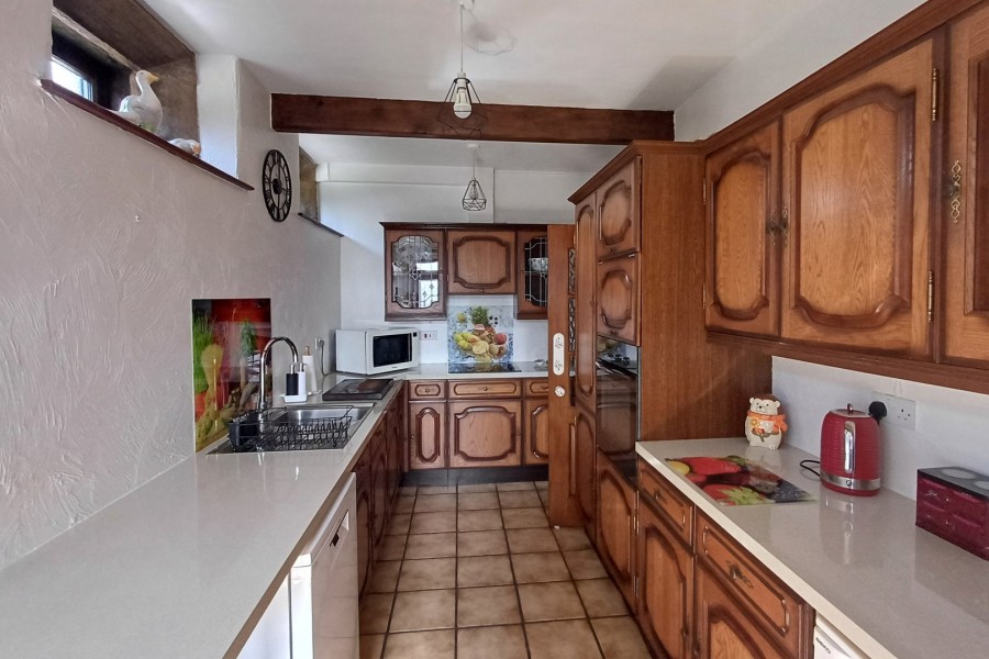 Images for Oakworth, Keighley, West Yorkshire EAID:3030449609 BID:4216801