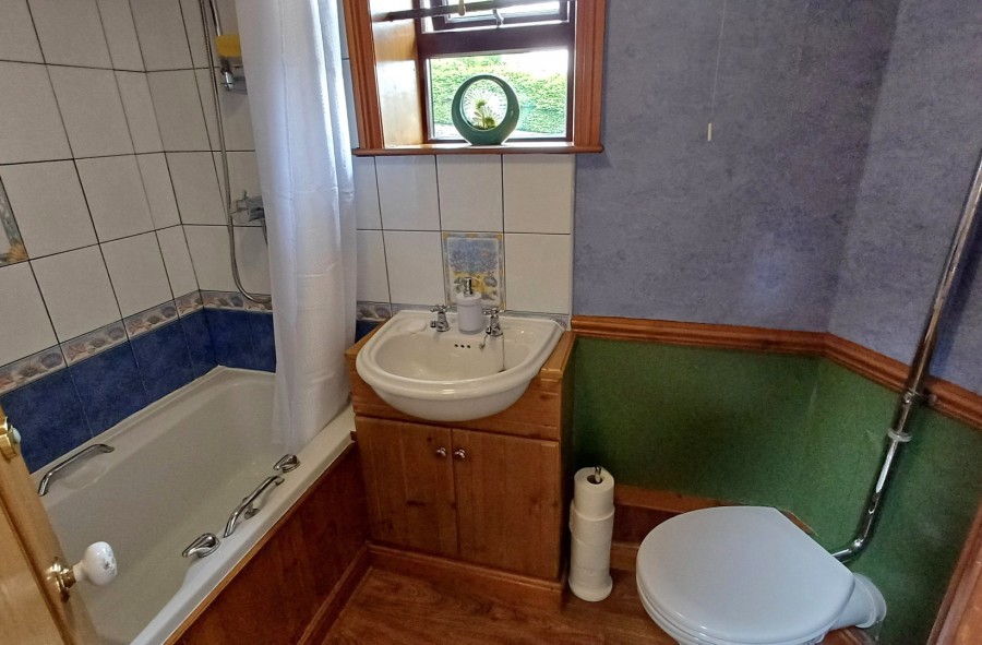 Images for Oakworth, Keighley, West Yorkshire EAID:3030449609 BID:4216801