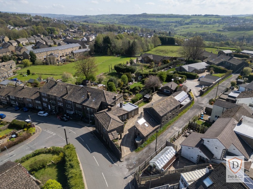 Images for Oakworth, Keighley, West Yorkshire EAID:3030449609 BID:4216801