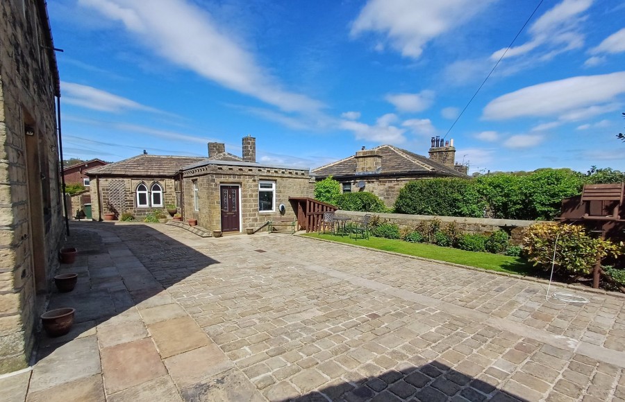 Images for Oakworth, Keighley, West Yorkshire EAID:3030449609 BID:4216801