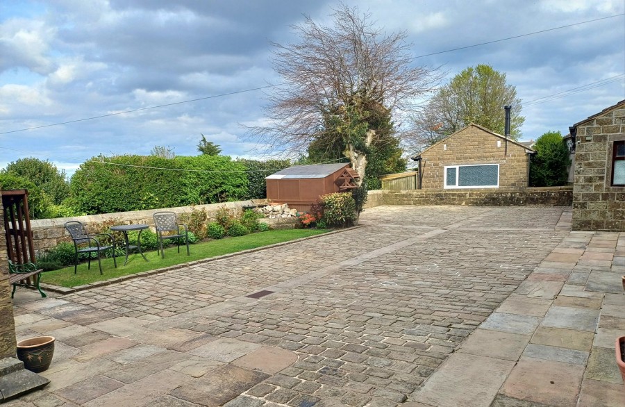 Images for Oakworth, Keighley, West Yorkshire EAID:3030449609 BID:4216801