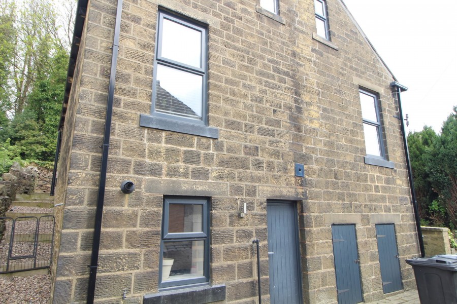 Images for Oakworth, Keighley, West Yorkshire EAID:3030449609 BID:4216801