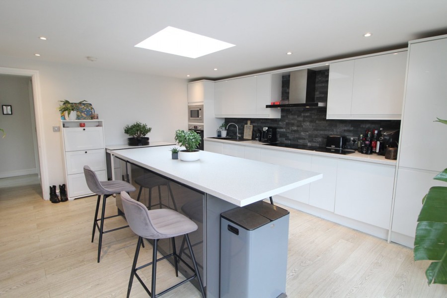 Images for Oakworth, Keighley, West Yorkshire EAID:3030449609 BID:4216801
