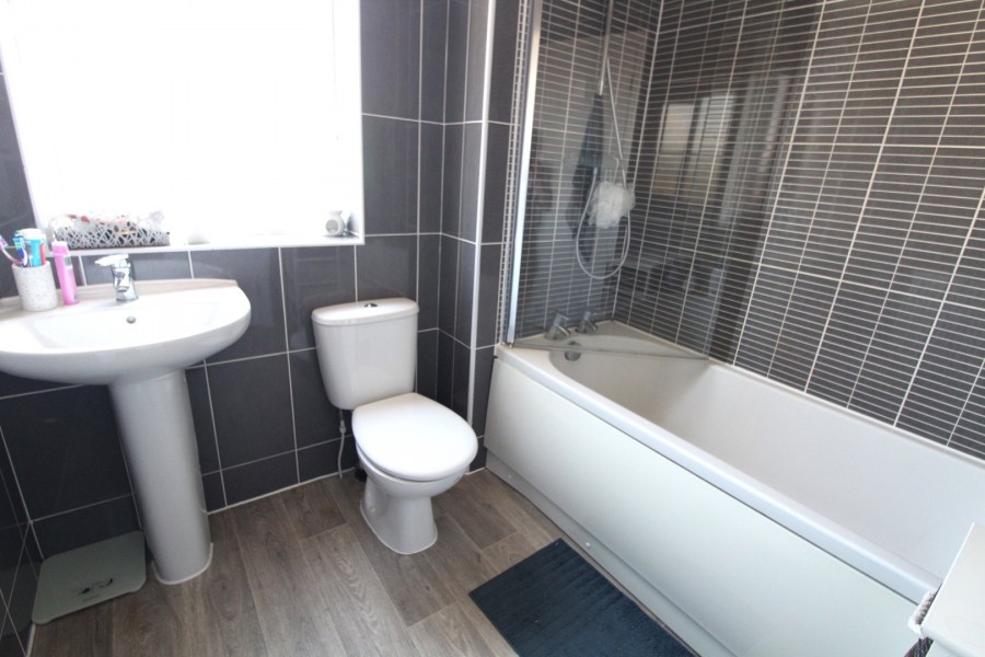 Images for Silsden, Keighley, West Yorkshire EAID:3030449609 BID:4216801