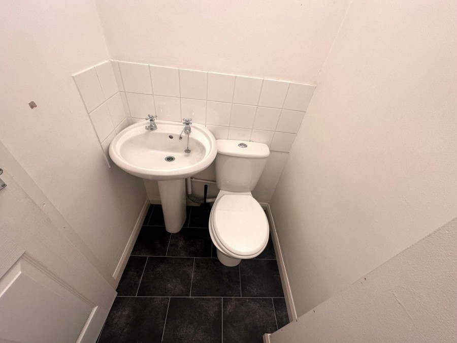 Images for Oakworth, Keighley, West Yorkshire EAID:3030449609 BID:4216801