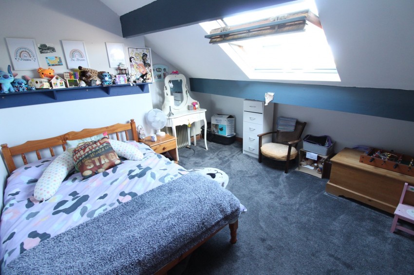Images for Oakworth, Keighley, West Yorkshire EAID:3030449609 BID:4216801