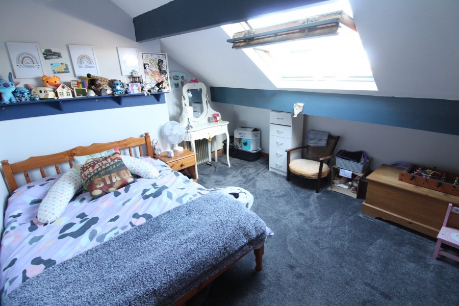 Images for Oakworth, Keighley, West Yorkshire EAID:3030449609 BID:4216801