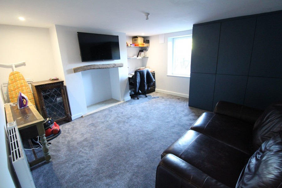 Images for Oakworth, Keighley, West Yorkshire EAID:3030449609 BID:4216801