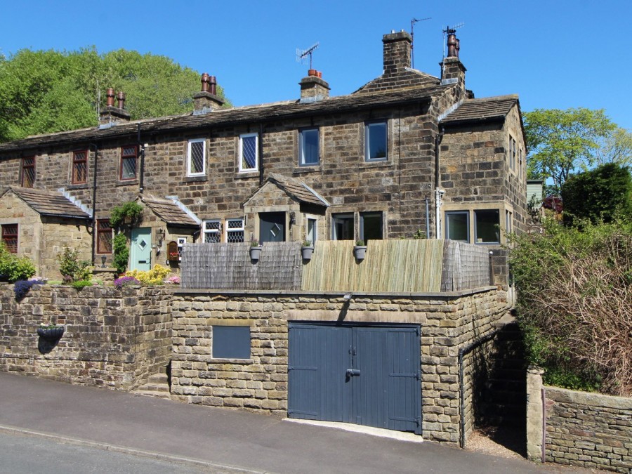 Images for Oakworth, Keighley, West Yorkshire EAID:3030449609 BID:4216801