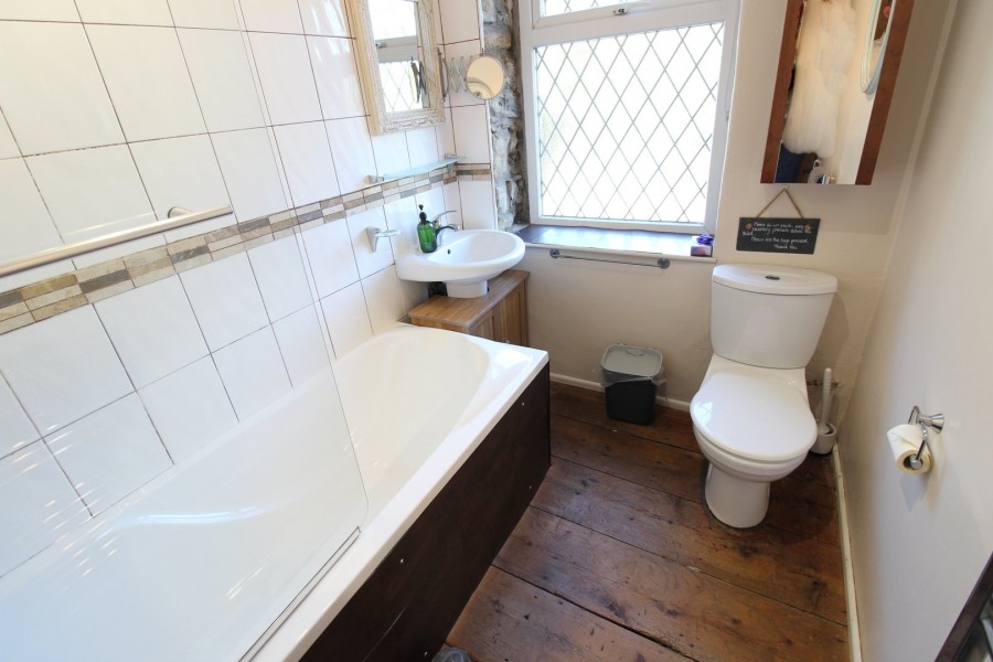 Images for Oakworth, Keighley, West Yorkshire EAID:3030449609 BID:4216801
